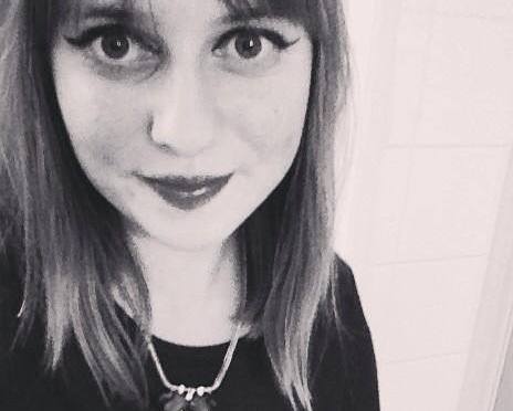 “My teenage cancer experience” – by Cardiff Uni student, Ellie Philpotts