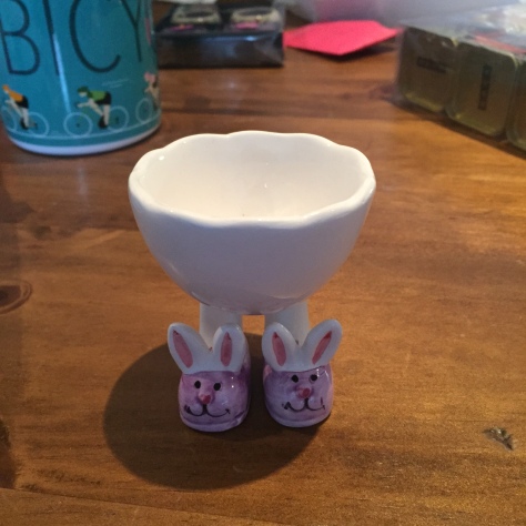 Bunny feet egg cup