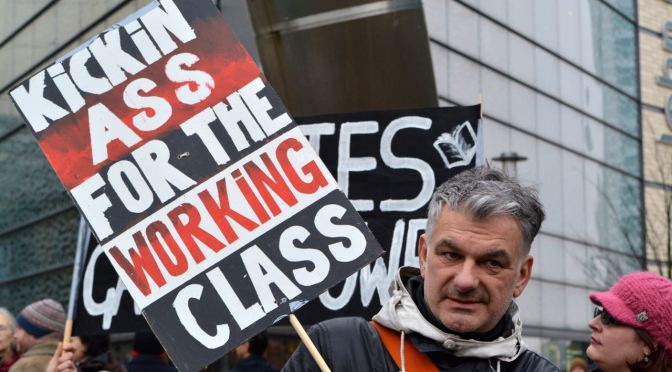 Cardiff library cuts ‘read-in’ protest – photoblog