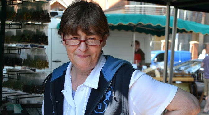 Street seen: the right side of the river