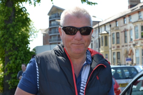 street-scene-wag-the-dog1-web