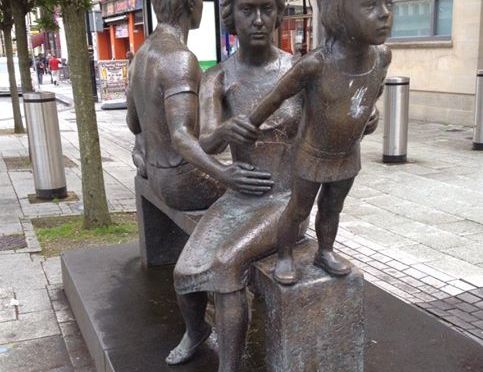 100 days in Cardiff Ð the Glumms