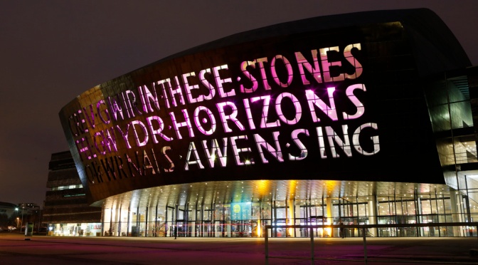 Cardiff blacks out for WWF Earth Hour 2016